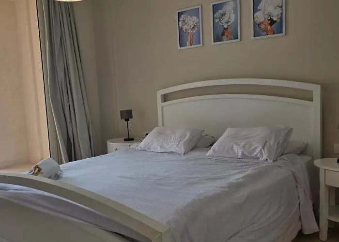 Mangroovy - Delicate 1br Ground Floor By The Pool Appartement
