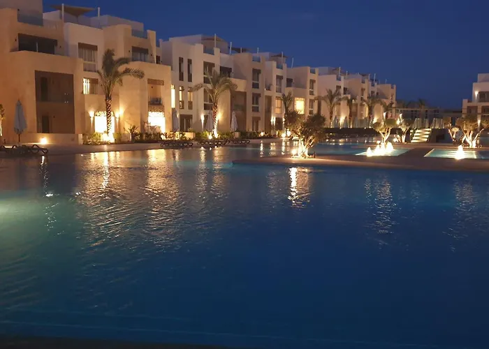 Apartamento Mangroovy - Delicate 1br Ground Floor By The Pool Hurghada